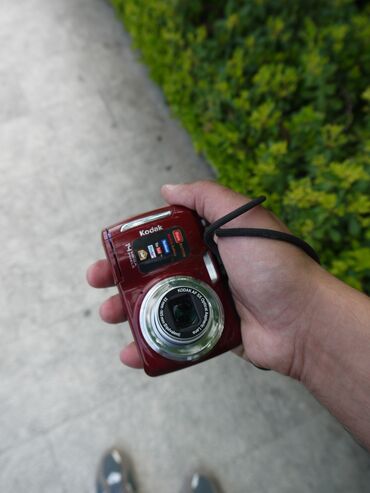 fotoaparat polaroid: Kodak Easyshare C195 fotoaparat 14 megapiksel. Qiymətə daxildir -
