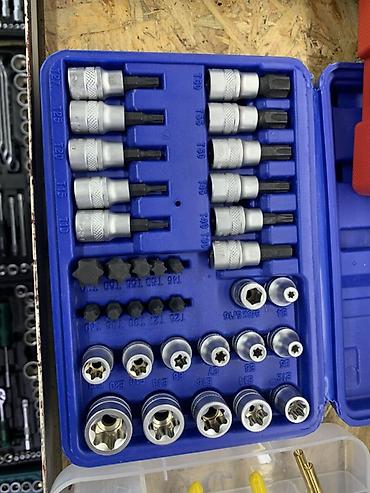 Набор насадок и бит Torx/звёздочка в пластиковом кейсе Комплектация