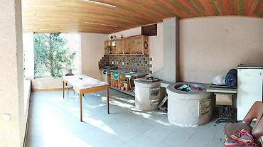 Продажа коттеджей и домов: Продам в центре двухэтажный кирпичный дом,+ цокольный этаж. Удобен — 21