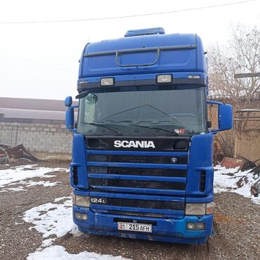 акура 2004 года: Тягач, Scania, 2004 г., Тентованный