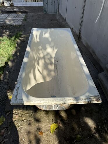 мойки кухонный: Ванна, Төрт бурчтук, Материалы: Чоюн, Өлчөмү: 160 x 72 см