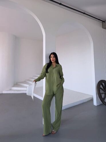 velicina bruseva: Komplet: 3.700 dinara Veličina: S M L Uvoz iz Turske Dužina na lalafo.rs velicina bruseva: Komplet: 3.700 dinara Veličina: S M L Uvoz iz Turske Dužina