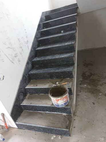 Лестницы из гранита, мрамора: Лестница из гранита, мрамора Для дома, Бесплатный замер, Форма лестницы: Много-маршевая, Стиль: Модерн — 7