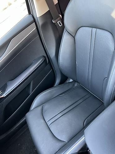 Другие детали салона: Kia (интерьер) — кожаный салон с современным оснащением — 1