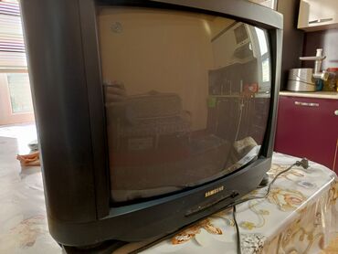Televizorlar: İşlənmiş TV Samsung Ünvandan götürmə