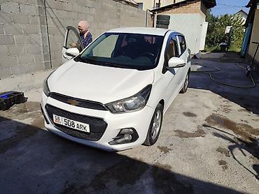 bud e9: Chevrolet Spark: 2016 г., 1 л, Автомат, Бензин, Хэтчбэк — 3
