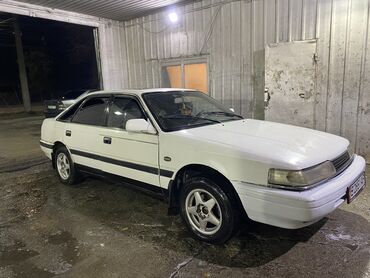 Mazda: Mazda 626: 1988 г., 2 л, Механика, Бензин, Седан