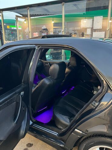 Mercedes-Benz: Mercedes-Benz C-Sinfi (W202) sedan - Kuzov: sedan, qara rəng — 8