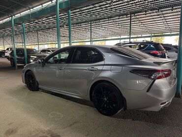 Toyota: Toyota Camry: 2022 г., 2.5 л, Автомат, Бензин, Седан — 3