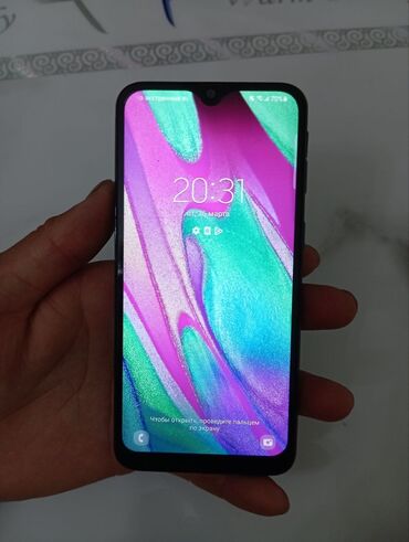 Samsung: Samsung Galaxy A40, Б/у, 64 ГБ, цвет - Черный, 2 SIM