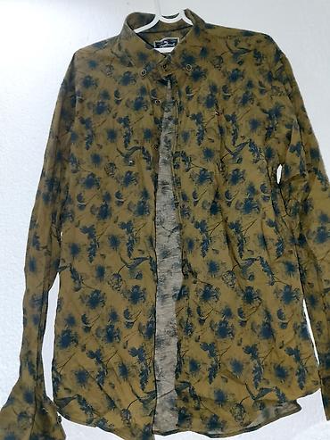 Košulje: Muške košulje – veličina L (2 komada) Svaka košulja po 800dinara 1) — 35