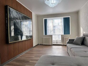 Продажа квартир: 2 комнаты, 42 м², 104 серия, 4 этаж, Евроремонт