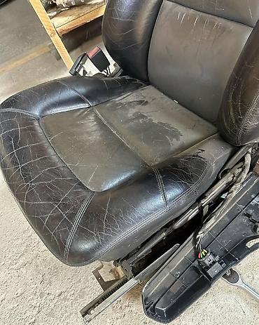 Другие автоуслуги: Автоателье — профессиональная перетяжка и восстановление салонов — 5