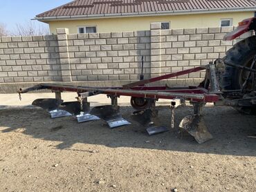 Оборотные плуги, перевертыши: Навесной оборотный плуг для трактора, 5-корпусный. Плн 5-35. Рама — 1