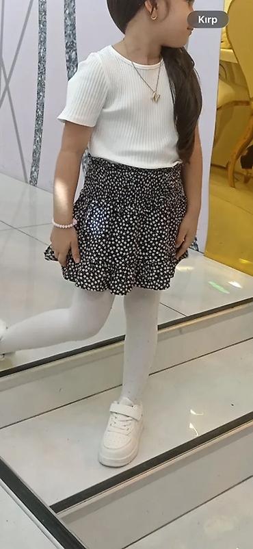 usaq velosiped: Uşaq üçün qısaqol ağ trikotaj bluz. Zara - Material: yumşaq, elastik — 1