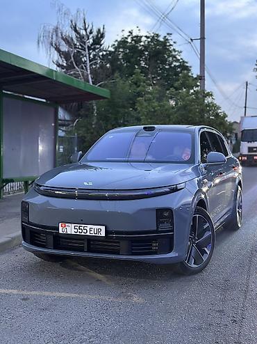 byd e1: Lixiang L7: 2025 г., 1.5 л, Гибрид, Кроссовер — 1
