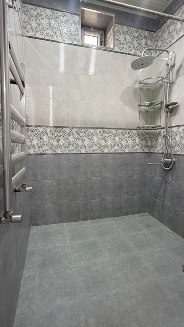 Uzunmüddətli kirayə evlər: Saray Alimlər binasına yaxın 3 sotda 2 mərtəbə altı qaraj yuxarıda 3 — 12