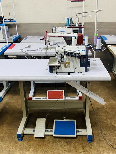 komp 4 jadra: Швейная машина Китай