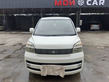 toyota yris: Toyota Voxy: 2004 г., 2 л, Автомат, Бензин, Минивэн