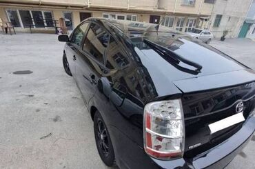 qəzalı maşın: Toyota Prius: 1.5 l | 2008 il Hetçbek