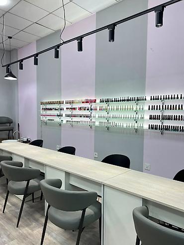 aff parkda kiraye evler: AFF Business house mərkəzinin 1-ci mərtəbəsində yerləşən, 40 m² sahəsi — 4