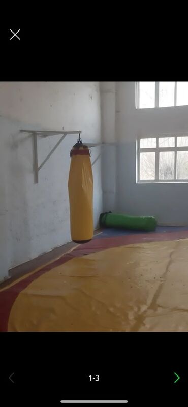 пневматическая груша для бокса: Боксёрский мешок сатылат чонунан бийиктиги 2.20 метр состояние жакшы 2