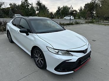 Транспорт: Toyota Camry: 2021 г., 2.5 л, Автомат, Бензин, Седан — 3