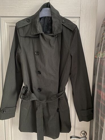 zara куртки женские зима: Куртка M (EU 38), цвет - Черный