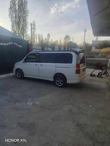 крышка багажника honda odyssey: Honda Stepwgn: 2002 г., 2 л, Автомат, Газ, Минивэн — 4
