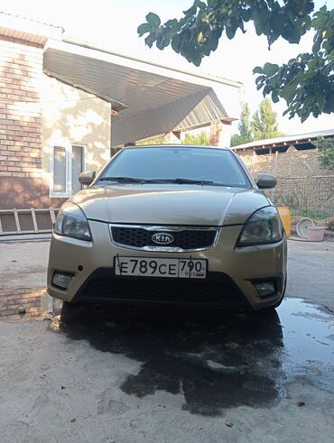 шины кытай: Kia Rio: 2011 г., 1.4 л, Автомат, Бензин, Седан