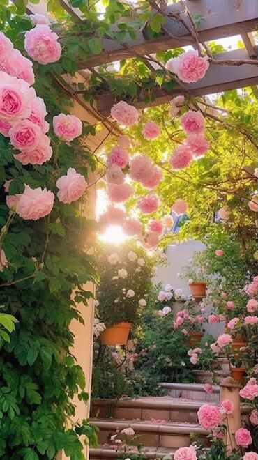 семейная пара для работы в загородном доме с проживанием: Требуется Горничная, Оплата Еженедельно