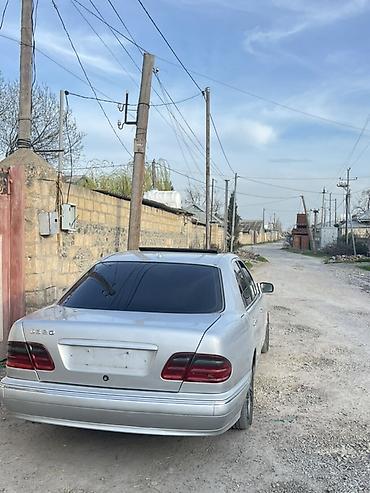 turbo.az c220: Mercedes-Benz E 320: 3.2 l | 2000 il Sedan — 4