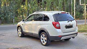 pərlər: Chevrolet Captiva (restayl) – ağ rəngli, tam ölçülü 7 yerlik SUV — 6
