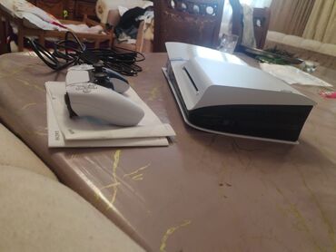 PS5 (Sony PlayStation 5): Sony PlayStation 5 (PS5) – Disk versiyası Xüsusiyyətlər: - 4K/120 Hz — 9