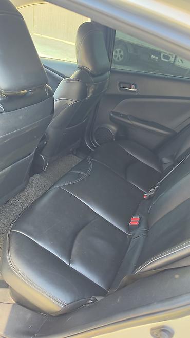 белорус 82 1: Toyota Prius: 2016 г., 1.8 л, Автомат, Гибрид, Лифтбек — 5
