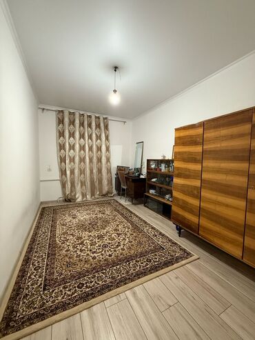 сколько стоит трехкомнатная квартира в бишкеке: 2 комнаты, 46 м², Индивидуалка, 5 этаж, Евроремонт