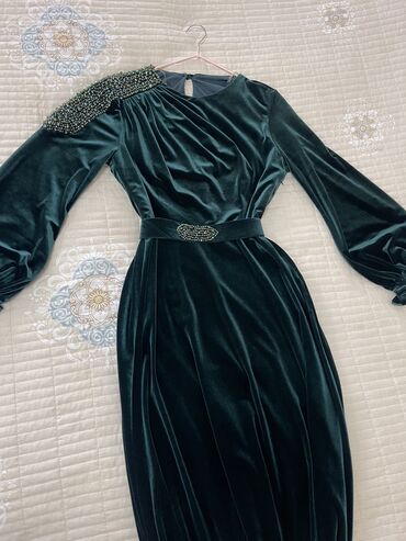 изумруд платье: Продаю платье Цвет изумруд Покупала за 10500с Производство Турция