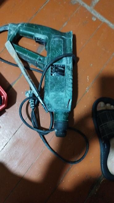 rezinli prostina: Elektrik perforator - Güclü zərbə mexanizmi ilə beton, kərpic və — 1