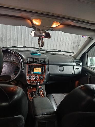 hyundai i30 oluxanası: Mercedes-Benz ML (W163) – gümüşü rəngli, 5 qapılı SUV. Xüsusiyyətlər — 3