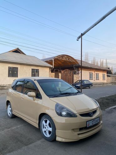 Honda: Honda Fit: 2004 г., 1.3 л, Вариатор, Бензин, Хэтчбэк