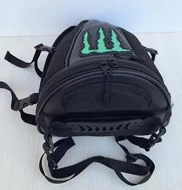 Sportske torbe i rančevi: Motorcycle tank torba – crna, aerodinamičnog oblika, sa zelenim — 17