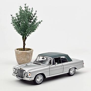 🚘 Mercedes-Benz 280 SE Cabriolet 1969 – Silver Metallic | Die-Cast