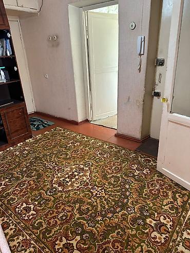 с жал: 3 комнаты, 55 м², 3 этаж, Старый ремонт — 3