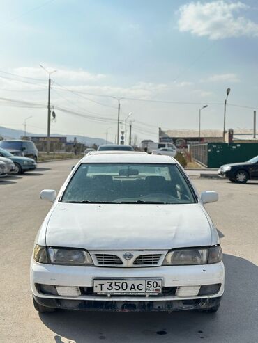 Nissan: Nissan Almera: 1998 г., 1.3 л, Механика, Бензин, Седан