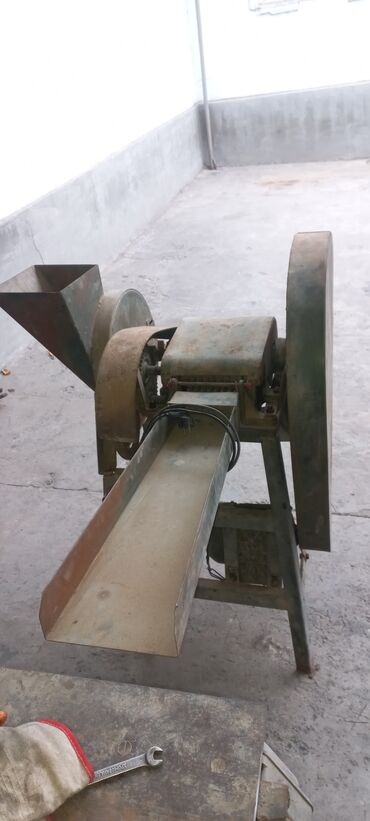 пневмонагнетатель для полусухой стяжки цена: Сенорезка+овощерезка/измельчитель сена и кормов (электрическая)