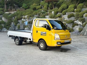 Легкий грузовой транспорт: Легкий грузовик, Hyundai, Стандарт, До 1 т, Б/у