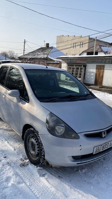 Honda: Honda Fit: 2003 г., 1.3 л, Вариатор, Бензин, Седан