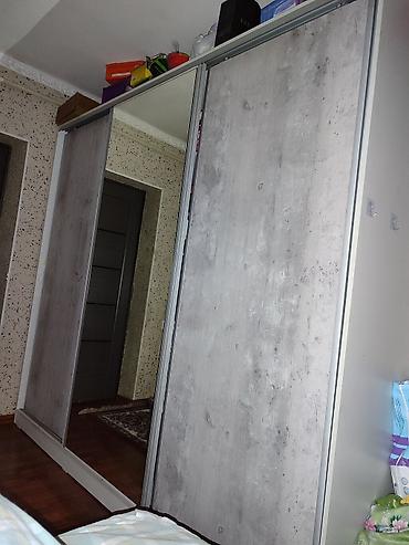 Гарнитуры для прихожей: Полки новые по 1000с при покупке 2 шт Шкаф прихожка б/у без ручек — 3