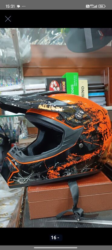 Moto dəbilqələr: Moto Kaskalar Endirimlə 29-azn(1-ci şəkildəki) 2-ci 3-ci-4və 5-ci — 26