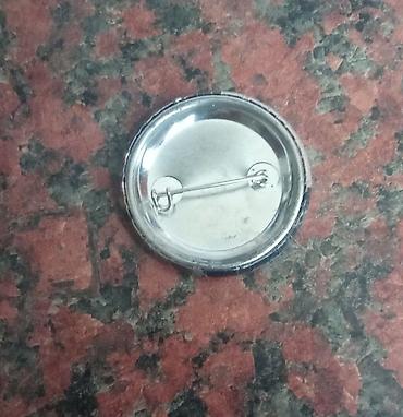 Значки: Значки - Лицевая сторона: глянцевая плёнка с полноцветной печатью. - — 6